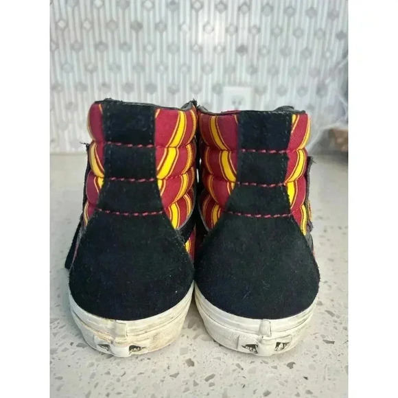 Vans Limited Edition Harry Potter Gryffindor Sk8-Hi High Top Shoes Size 6 - Picture 3 of 7